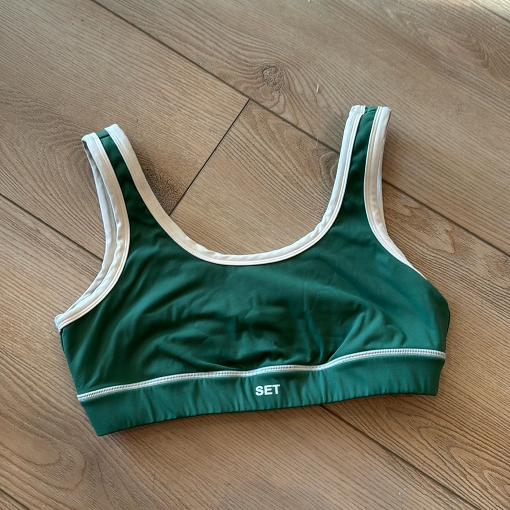 SET ACTIVE green sports bra size medium